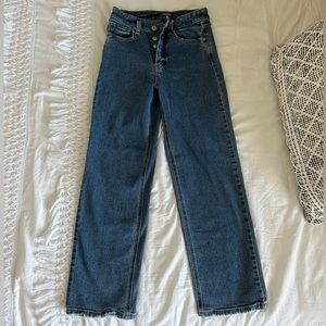 Wild Fable dark wash jeans! High waisted, straight, size 00!